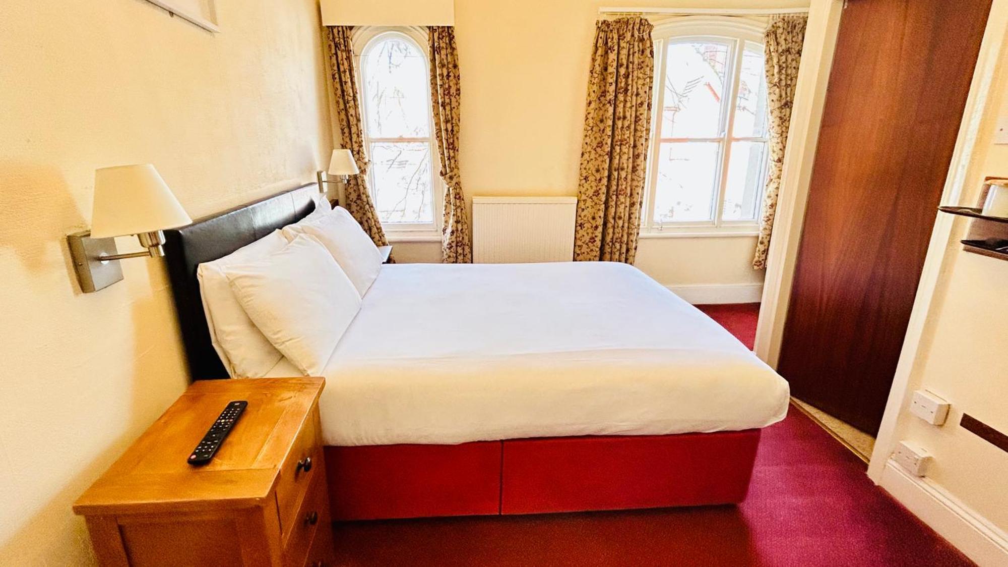The Columbia Hotel Wellingborough Buitenkant foto