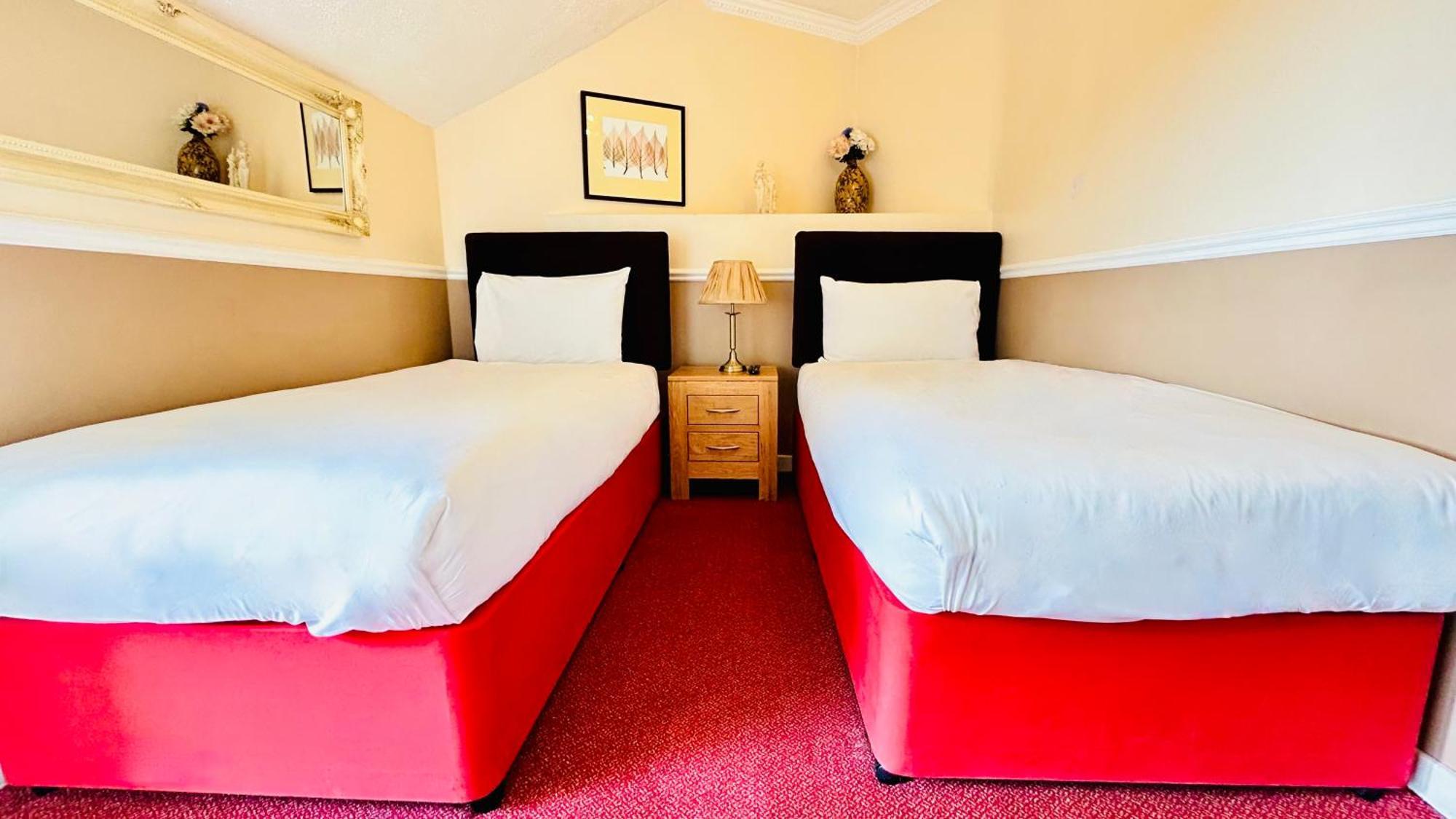 The Columbia Hotel Wellingborough Buitenkant foto