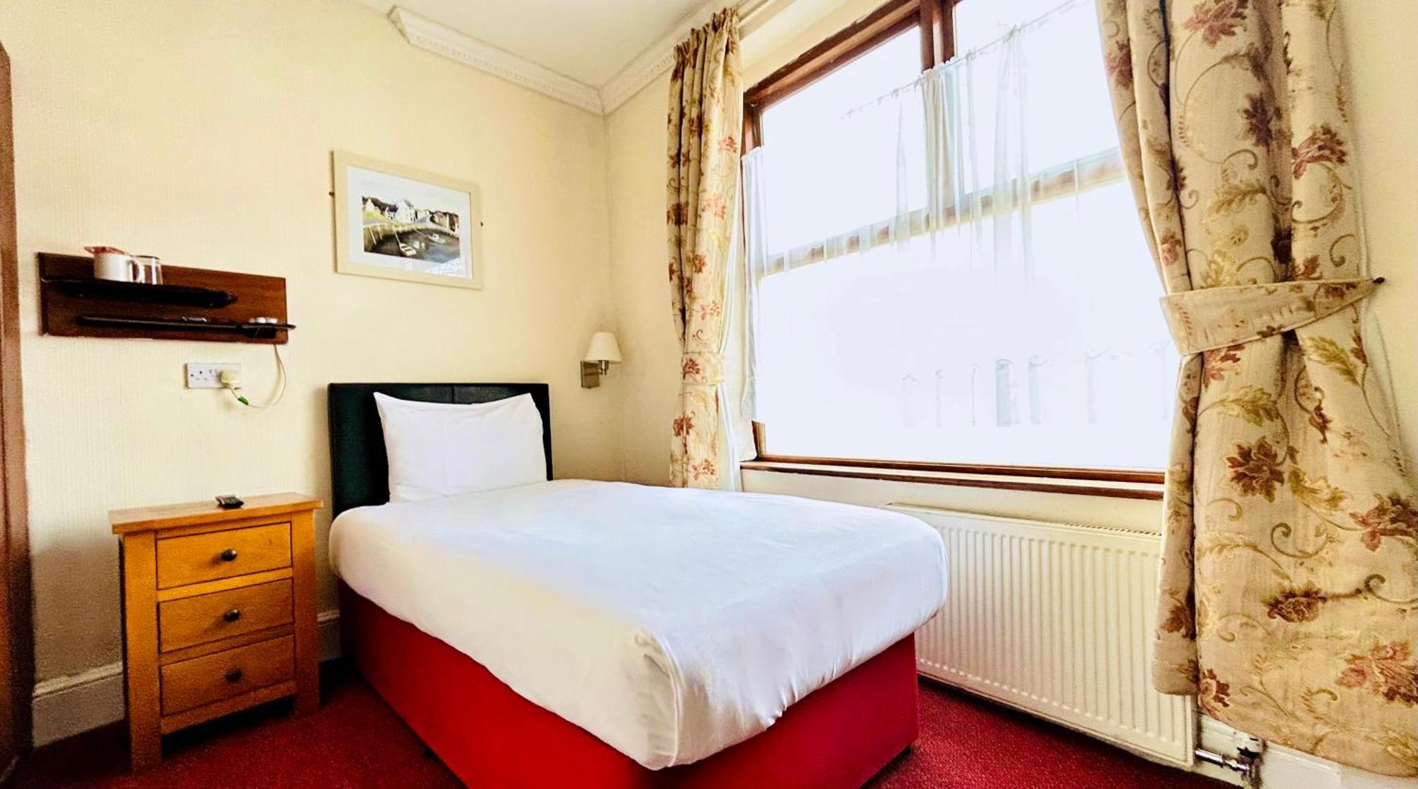 The Columbia Hotel Wellingborough Buitenkant foto